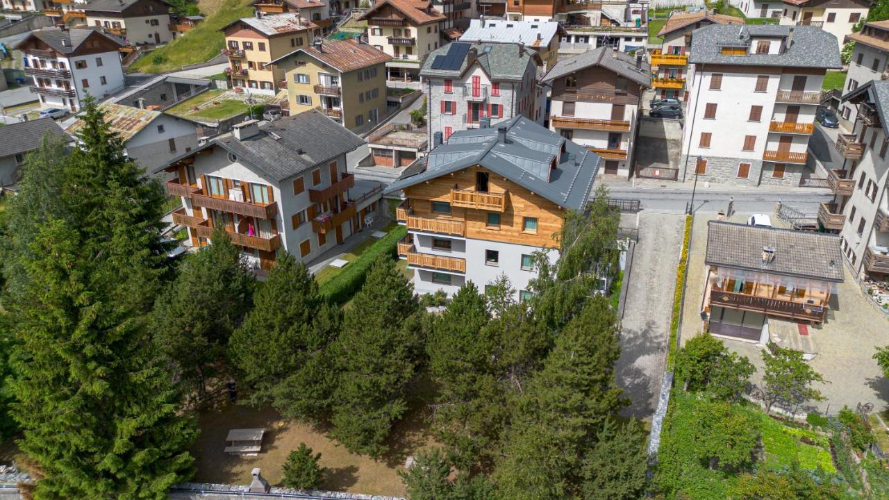 La Casa Di Armando Aparthotel Bormio Exterior photo