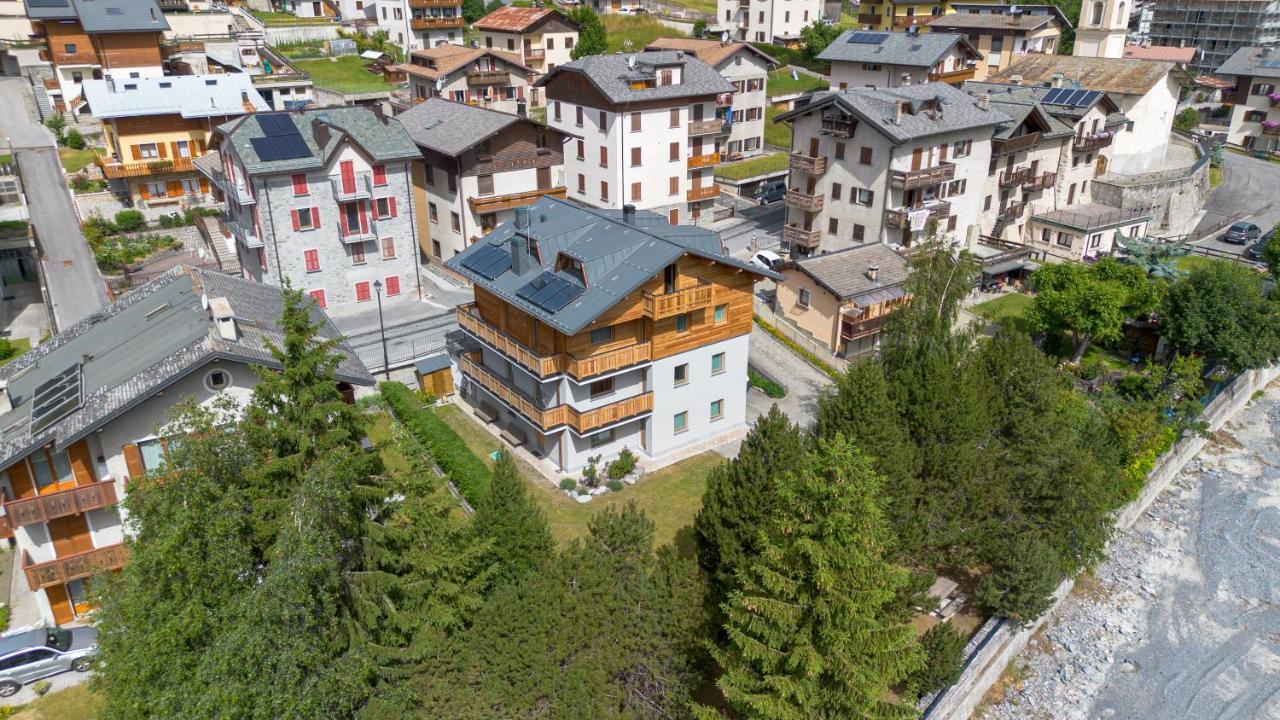 La Casa Di Armando Aparthotel Bormio Exterior photo